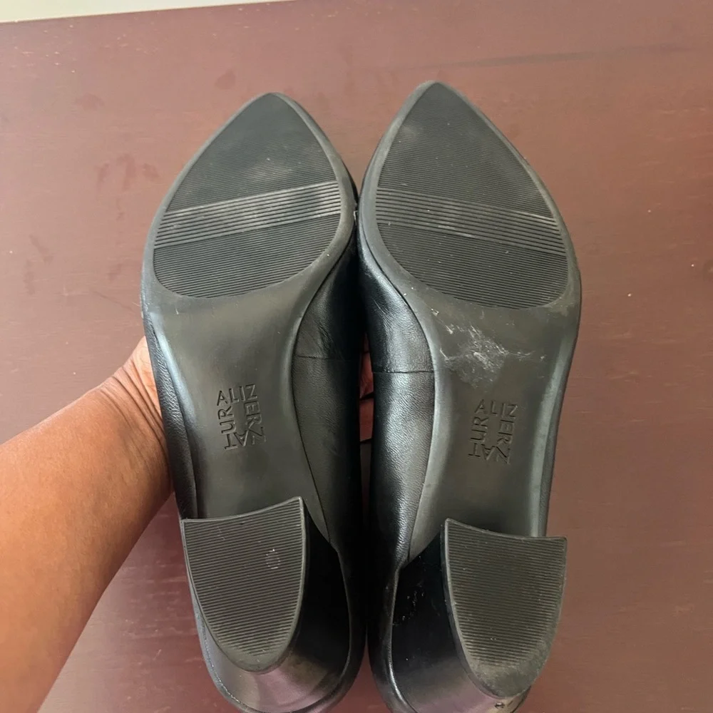Naturalizer Caprice Black Leather Block Heel Pumps Size 8.5 Classic Staple Work